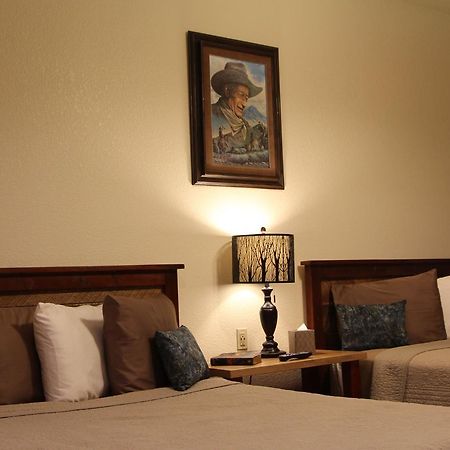 Bed and Breakfast Two Hats Ranch Big Rapids Exterior foto